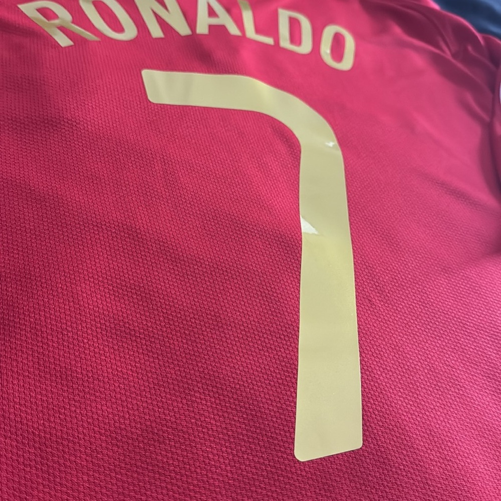 Portugal 🇵🇹 #7 Cristiano Ronaldo Euro 2008 Home Nike Jersey with badges! - Picture 11 of 12